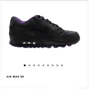 RARE Air Max 90 Black/club black/purple 10.5